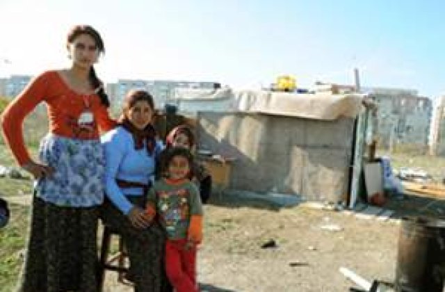 'Sa-i ardem pe tigani', spun italienii pe reteaua Facebook