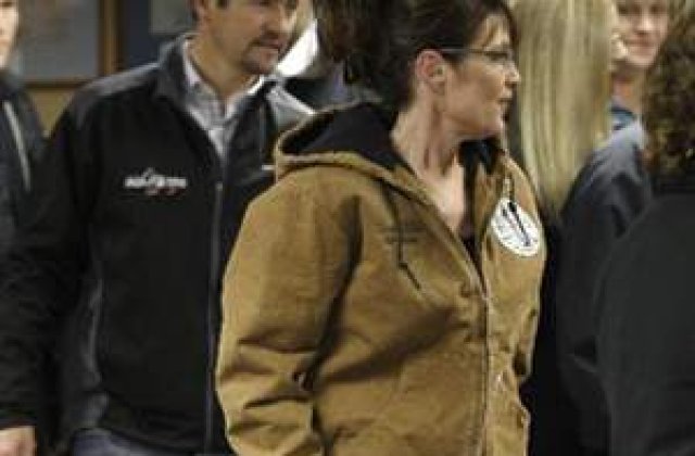 Doua milioane de dolari pentru Palin dezbracata