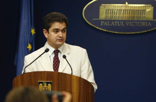 Paleologu se bate cu Boc pe sefia PDL