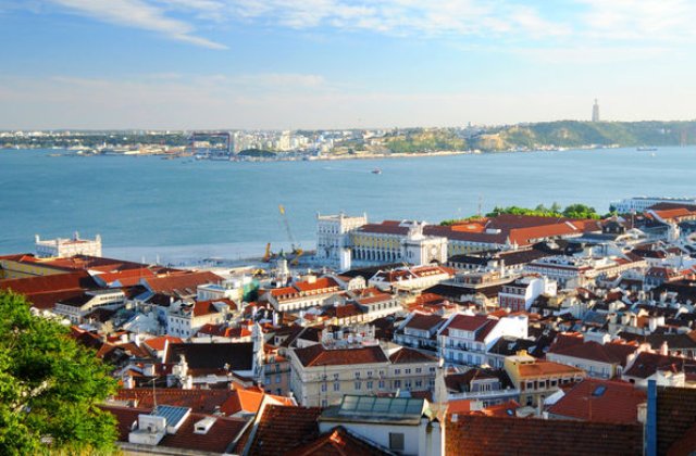 Portugalia are ambitii mari in industria auto: zone speciale pentru testarea masinilor autonome si fabrica Tesla