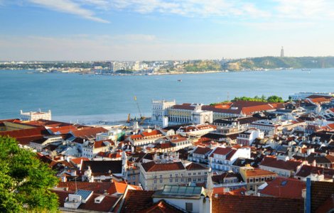 Portugalia are ambitii mari in industria auto: zone speciale pentru testarea masinilor autonome si fabrica Tesla