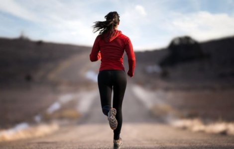 Dr. Gunay (decanul Universitatii Gazi Ankara): Sportul si mancarea gatita acasa pot preveni bolile grave