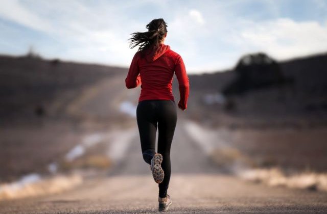 Dr. Gunay (decanul Universitatii Gazi Ankara): Sportul si mancarea gatita acasa pot preveni bolile grave