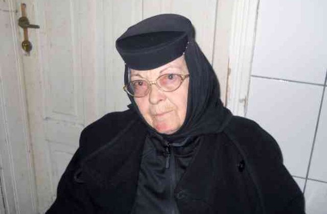 O maicuta a fost batuta de un fost politist: Cand dadea in mine, l-am vazut pe insusi diavolul