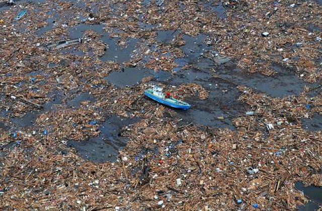 Moment de reculegere la o luna dupa cutremurul din Japonia