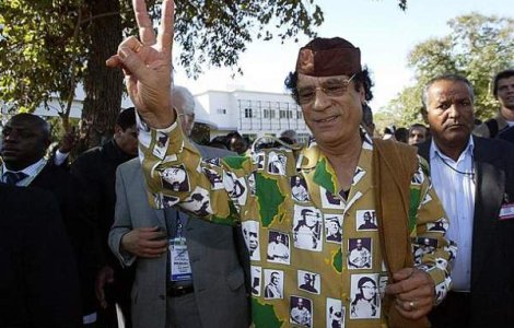 Gaddafi, gata sa faca pace?