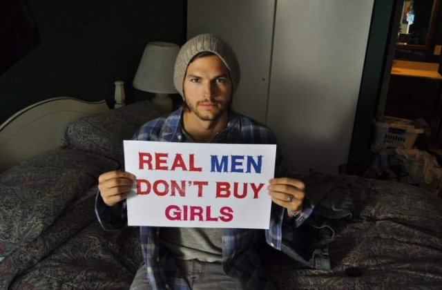 [VIDEO] Ashton Kutcher: "Barbatii adevarati nu cumpara fetite"