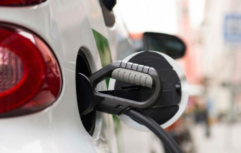 Plan pe trei ani: E.ON vrea sa deschida 10.000 de statii de incarcare pentru masini electrice in Europa