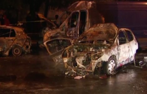 Accident grav in Bucuresti! Cinci masini au luat foc, o persoana a murit