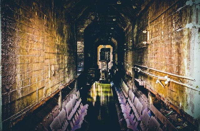 A murit unul dintre minerii raniti in explozia de la Mina Uricani