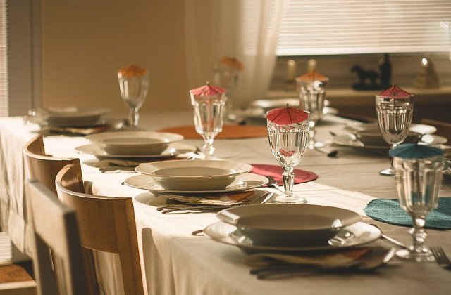 Studiu: Mesele in familie la romani- cum arata in prezent si in ce directie se indreapta