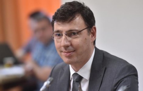 Misa isi da cuvantul de tata ca salariile nu vor scadea