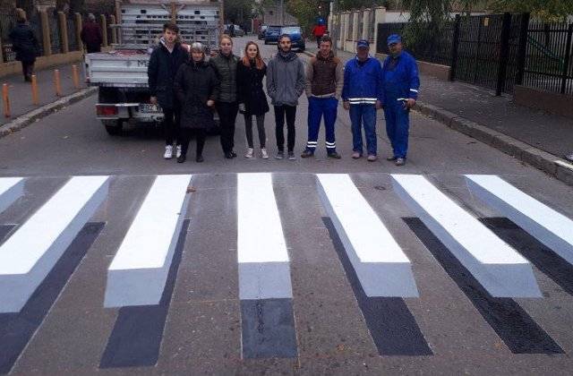 Buzau: Trecere de pietoni 3D realizata de elevii de la Liceul de Arta