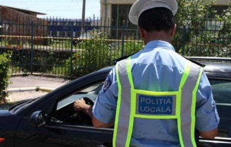 Galati: Seful serviciului de siguranta rutiera din cadrul Politiei Locale a fost batut de trei barbati