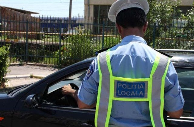 Galati: Seful serviciului de siguranta rutiera din cadrul Politiei Locale a fost batut de trei barbati