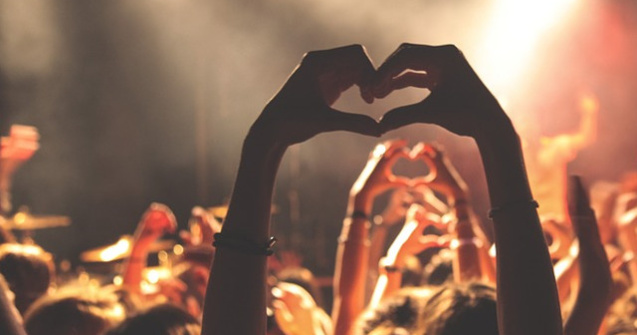 Recomandari pentru weekend: Festivaluri de film si de teatru independent, targ la MNTR, concerte pop si rock