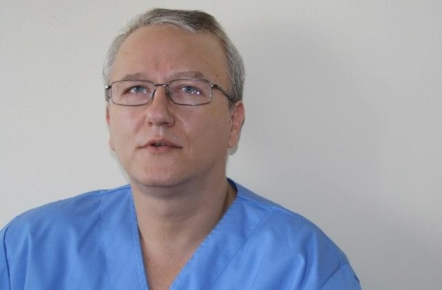 Medic, furios pe protestatari: "Sa va faca Tudor Chirila endoscopie, clar?" Managerul spitalului: Este o chestie inedita si pentru mine