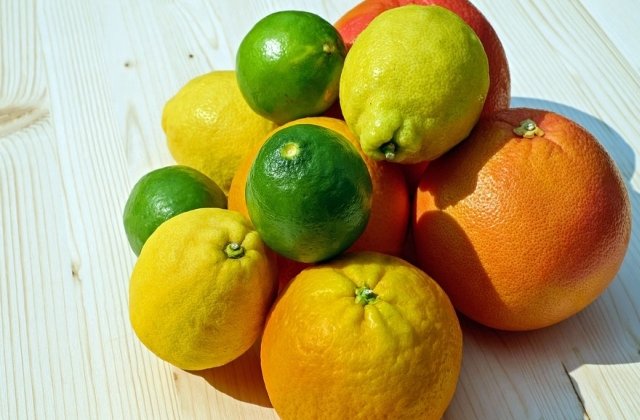 Paul Anghel (ANPC): Cititi cu atentie etichetele citricelor! Pot fi tratate cu o substanta care ataca ficatul si rinichii