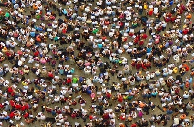 [Foto] Barcelona: Aproximativ 750.000 de persoane au participat la manifestatia pentru eliberarea liderilor separatisti