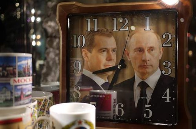 "Bataie prezidentiala" intre Medvedev si Putin?