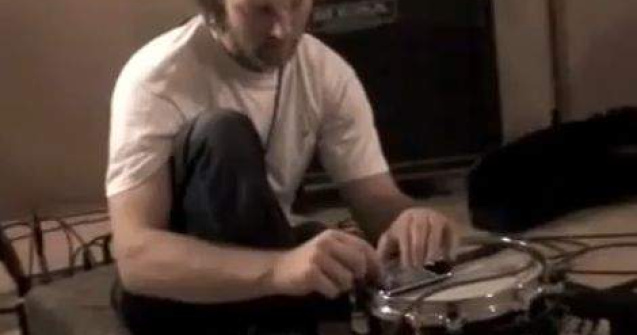  Video  O trupa rock din Rusia canta la iPhone si tablete iPad