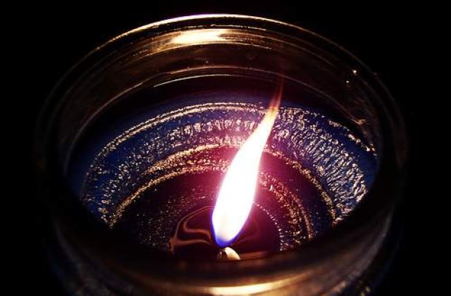 Arma secreta a iesirii din criza: Flacara violet