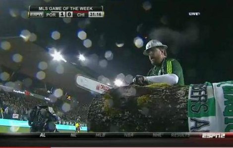  Video  Ca-n America : A sarbatorit golul cu drujba!