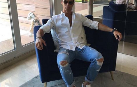  Foto  Cristiano Ronaldo a devenit tata pentru a patra oara