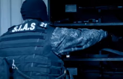 Doi brazilieni care au inghitit doua kilograme de cocaina, prinsi pe aeroportul Otopeni