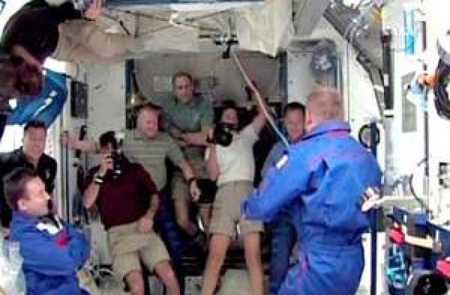 Astronautii NASA isi vor potoli setea cu propria urina