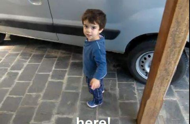 [VIDEO]  Cum iti poti "pacali" copilul sa asculte de tine cu ajutorul psihologiei inverse