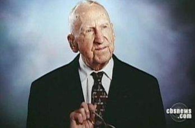 A murit cel mai batran barbat din lume!