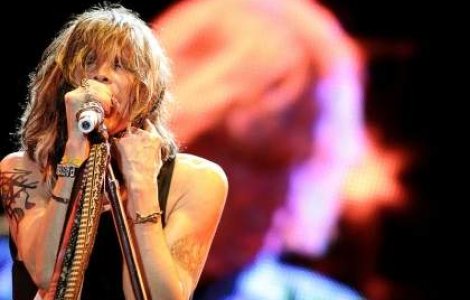 Povesti de dezmat, sex si droguri cu Steven Tyler