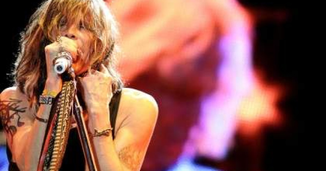 Povesti de dezmat, sex si droguri cu Steven Tyler