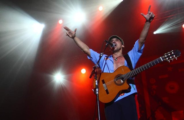 [VIDEO] Revolutie la Sala Palatului cu Manu Chao La Ventura!