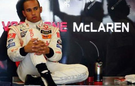 Lewis Hamilton castiga Marele Premiu de Formula 1 al Chinei