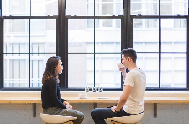 Vrei sa il mai vezi si a doua oara? 10 lucruri pe care sa NU le spui la prima intalnire