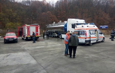 Caras-Severin: Trei barbati au murit intoxicati cu vapori de alcool in timp ce curatau o cisterna de bere