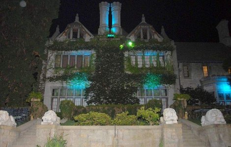 Playboy Mansion, focar de infectie