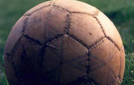 Fotbalistul care l-a "pensionat" pe Gica Popescu, hamal la Suceava!