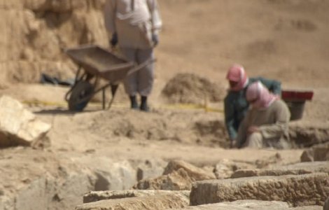 Cel putin 26 de persoane au murit in urma unui atac cu masina-capcana comis de organizatia Stat Islamic in Siria