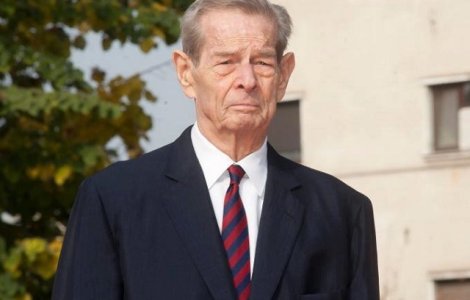 Regele Mihai a fost din nou impartasit