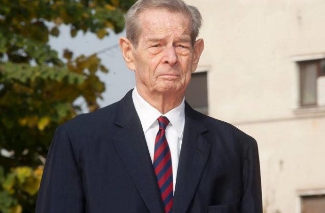 Regele Mihai a fost din nou impartasit