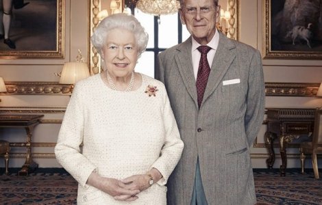 Elizabeth a II-a a Marii Britanii si principele Philip sarbatoresc 70 de ani de la casatorie