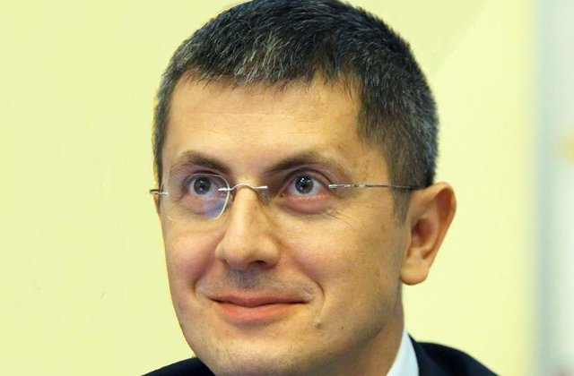 Dan Barna (USR): Dragnea transforma Casa Regala intr-un acaret al PSD