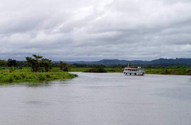 Brazilia a expulzat echipajul navei lui Bill Gates