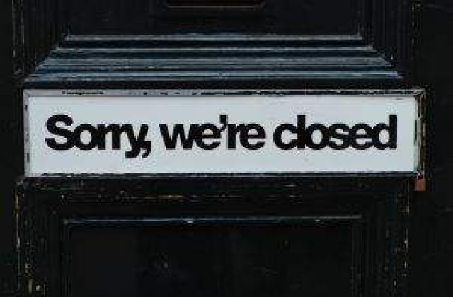 Care este programul bancilor de Paste?