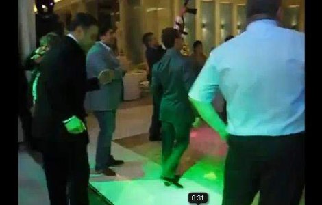  Video  Medvedev are talent... la dans!