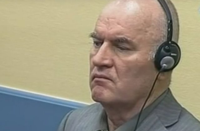 Generalul cunoscut sub numele de "macelarul din Bosnia" a fost declarat vinovat pentru genocidului de la Srebrenita