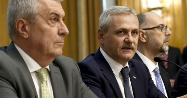 Dragnea si Tariceanu participa la o dezbatere cu pensionarii PSD in timpul motiunii de cenzura